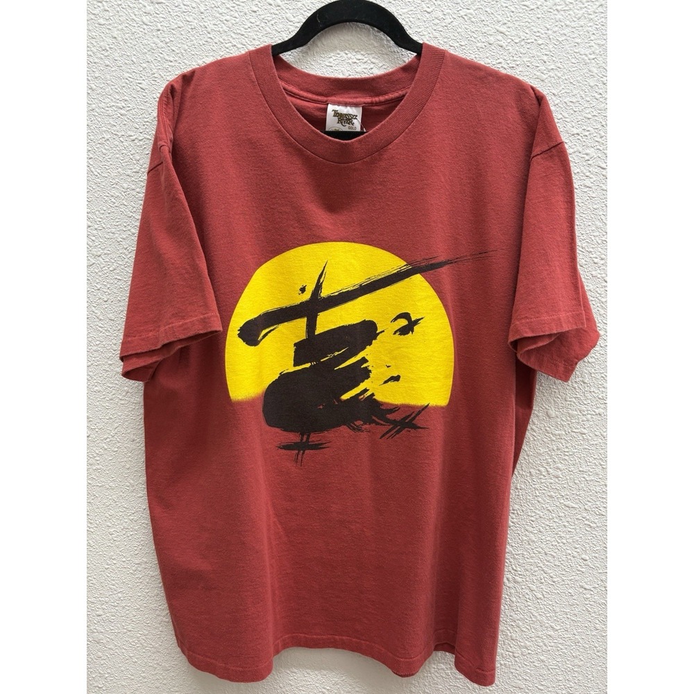 Vintage 1988 Miss Saigon Size XL Tennessee River Gold Single Stitch Shirt Red